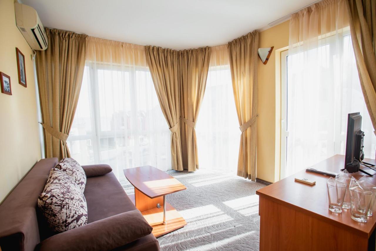 Hotel Dolphin Ravda Ngoại thất bức ảnh